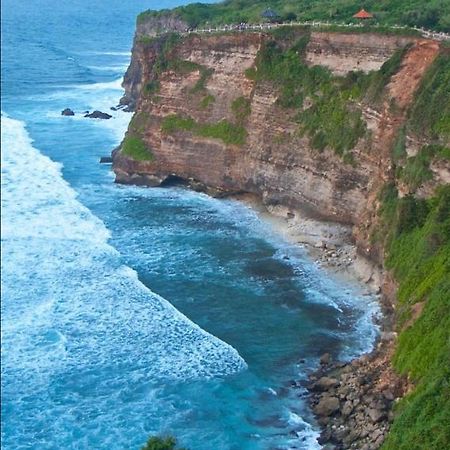 Ocean Breeze Uluwatu Apartments Bagian luar foto